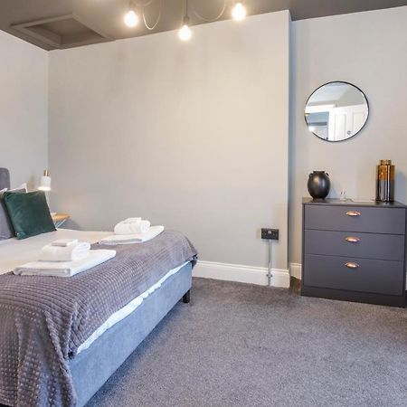 Bateman, Modern City Centre Apartment Sleeps 6 York Bagian luar foto